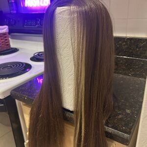 ☕ Brown Lace Front Wig with Highlights – $70